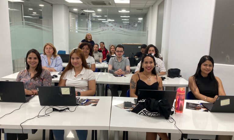 Konecta Foundation and Banco Santander yesterday celebrated the launch of a new edition of their Professional Training School