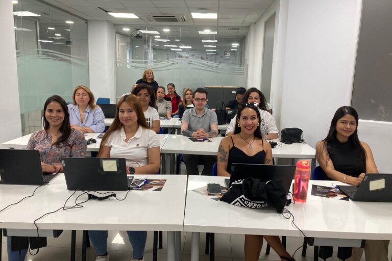 IMG_0969 Konecta Foundation and Banco Santander yesterday celebrated the launch of a new edition of their Professional Training School