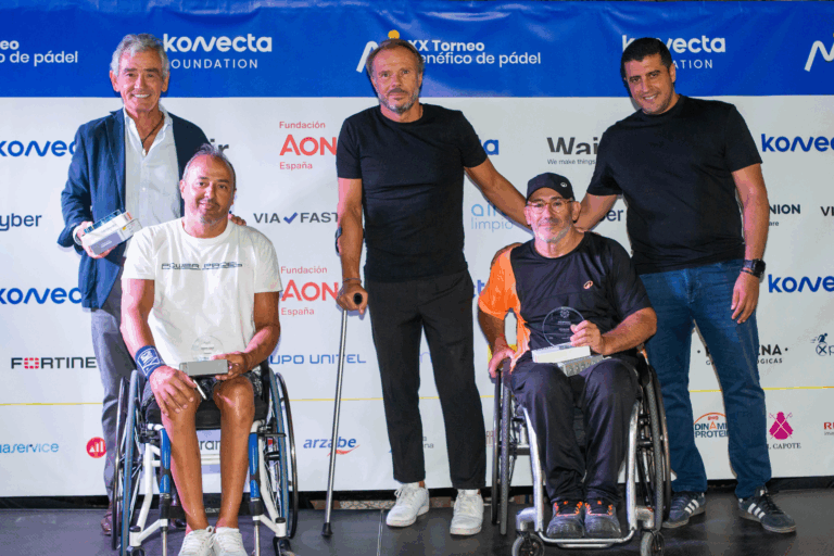 Award ceremony at the 20th Konecta Foundation Charity Paddle Tournament with Nourdine Bihmane and Jose Maria Pacheco